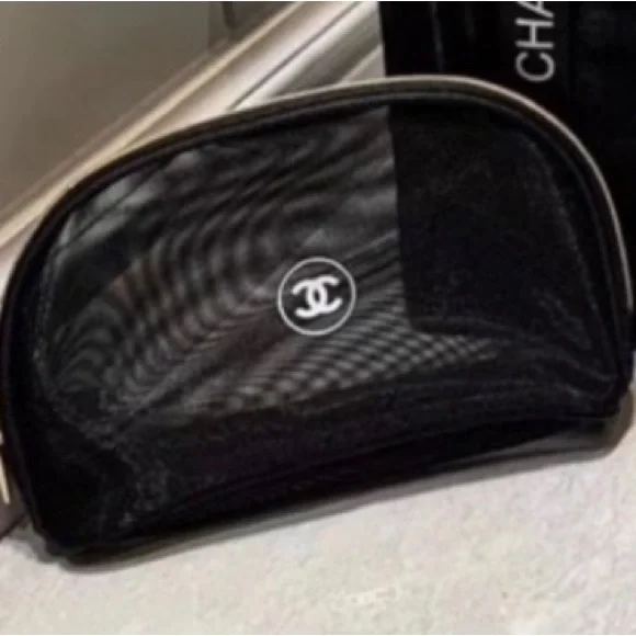 COPY - Chanel Mesh Classic Makeup Bag Gift!🎁🤩🔥Rare 💎 gem!! - Picture 4 of 6